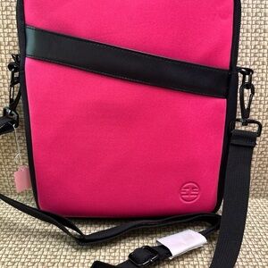Eastsport Pink/Black Crossbody carrying case for iPad/Bible, etc. Pockets NWOT